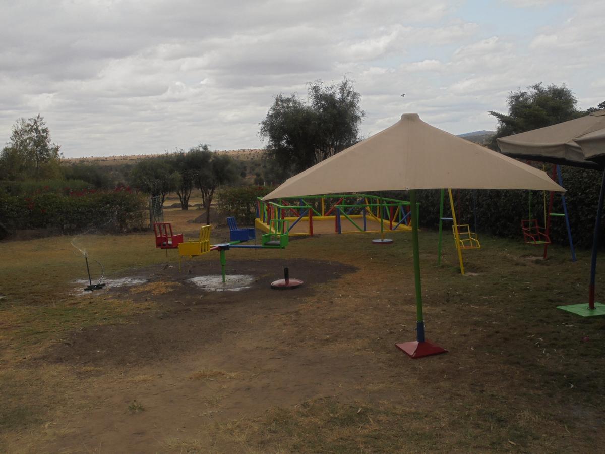 Athi River Maanzoni Lodge Limited מראה חיצוני תמונה