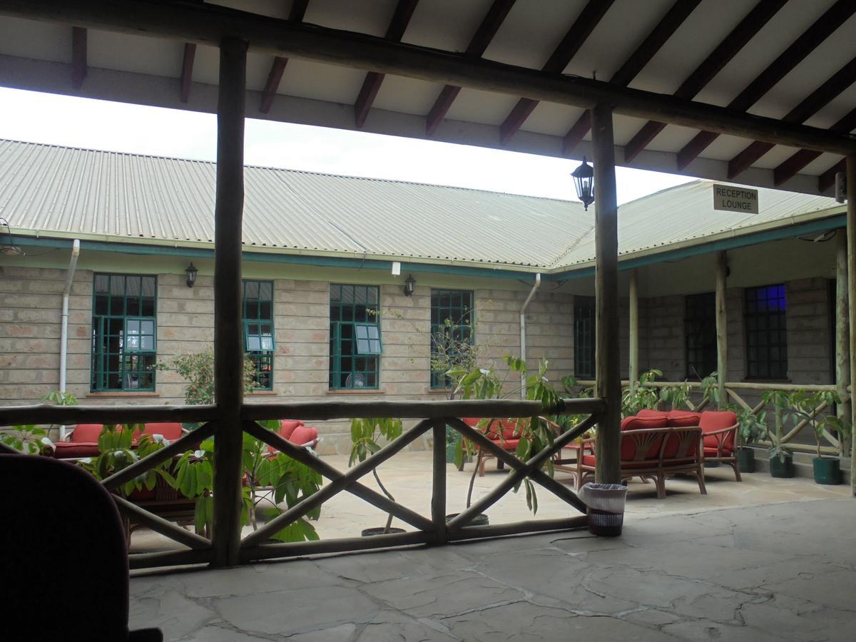 Athi River Maanzoni Lodge Limited מראה חיצוני תמונה